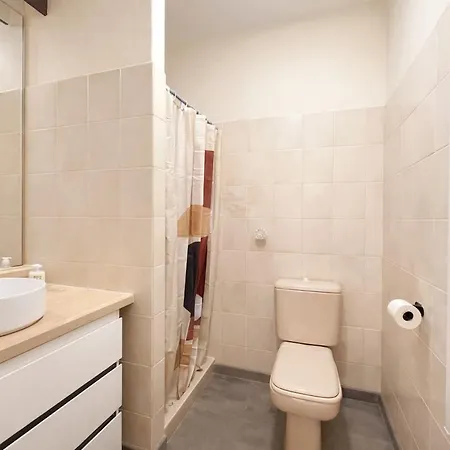 En Centre-ville De Avec Parking Apartamento Rodez